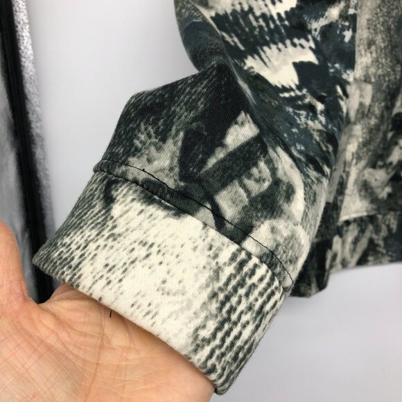 Onque Casuals Black & White Abstract Print Zip Up Sweater size XL - Picture 7 of 16